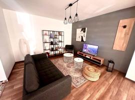 Casa curte interioara, centru, hotel v Kluži