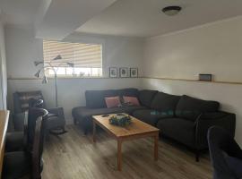 Viesnīca Michaud's Basement unit pilsētā Nakaspa