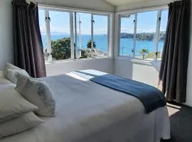 Oneroa Bay View Apartment