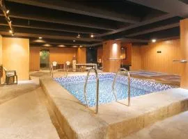 RedDoorz Premium at JjimJBang Hotel Spa、マニラ、マラテのホテル