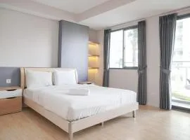 Brand New and Comfy Studio at Daan Mogot City Apartment By Travelio