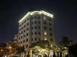 Lotus Hotel & Apartment