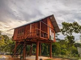 Lion Wood Treehouse