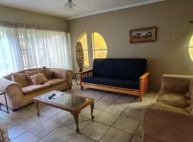 Capital Hill Stay at Spa, hotel con vasche idromassaggio a Pretoria