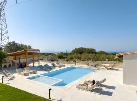 MaYa Villa, a sublime luxury villa close to Rethymno and all amenities!