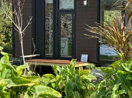 Golden Valley Retreat by Tiny Away, hotel v destinaci Waihi