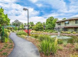 Gaia Hotel & Spa Redding, an Ascend Collection Hotel, hôtel à Anderson