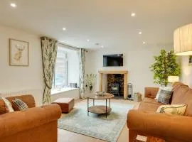 Harrow Bank Cottage Family and Pet Friendly Coastal Escape in Tweedmouth