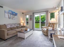 Ski in Ski Out Haven at Okemo Base Area, Hotel in Ludlow