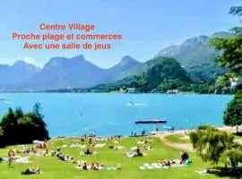 Appart Talloires proche plages et commerces avec salle de jeux