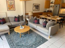 Central Morzine, Spacious 2 Bedroom Family Apartment