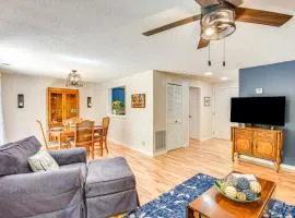 Marina and Pool Access Lovely Lake Keowee Townhome!