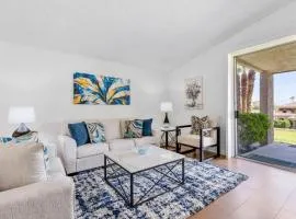 Desert Flower- Country Club Condo Pool & Spa