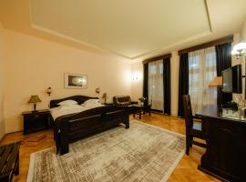 IRIS BOUTIQUE - 4Star Bed & Breakfast Residence in Vatra Dornei, resorts de esqu&iacute; en Vatra Dornei