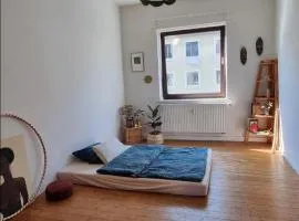 Minimalistic bright room 12min from Hanover central station