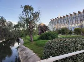 Turia Gardens Rooms - Authentic Valencia Parklife Downtown - VLC Urban Rental