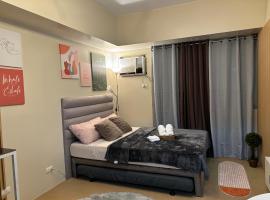Cozy & Minimalist Staycation - Avida Towers with Pool Access, hotel in Davao City