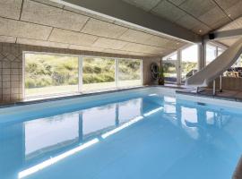 14 person holiday home in Blokhus-By Traum – hotel w mieście Blokhus