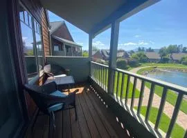 Riley`s Mountain View