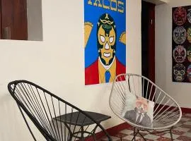 Hostal mil Mascaras 7