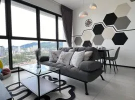Georgetown Skypool Urban 2BR Family & Baby-Friendly 9pax Seaview Penang
