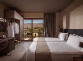 Petousis Hotel & Suites, hotel v destinácii Amoudara Herakliou