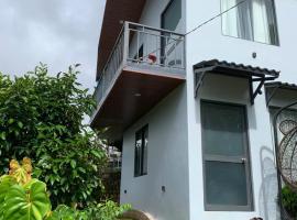 Homestay Hồng Phúc, hotel in Ấp Thiện Lập