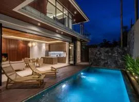 BRAND NEW Modern Gem Luxury 3bd Villa in Umalas