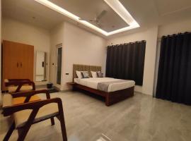 Bed iN Mountain - BNM Stays, hotel v destinaci Chutwāpīpal