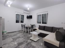 Apartmani Kalicanin, hotel v destinaci Buljarica