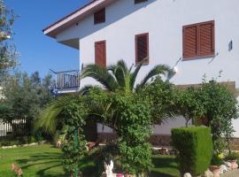 Splendido Attico, hotel v mestu Roseto Capo Spulico