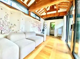 Hanok JADE