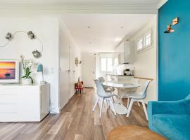 Paris La Defense - Refurbished independent house, hotel in La Garenne-Colombes