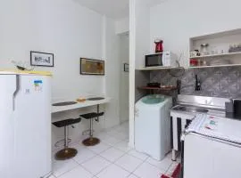 50 METROS DA PRAIA DE COPACABANA