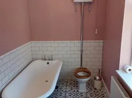 Salisbury Guest House - free parking