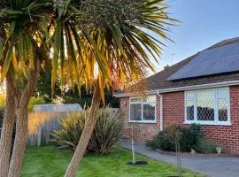Cosy bungalow Air con & Wi-fi
