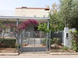 Lia Beach house near airport