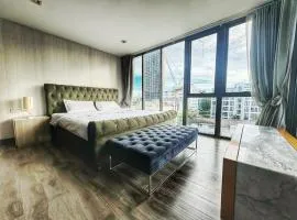 W8 Condo, LUXE 2 Bedroom Private floor, Best Hip Central Bangkok area, 5 mins from Thonglo BTS station