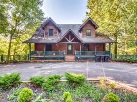 Expansive Sky Valley Lodge with Mountain Views!