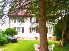 Ferienwohnung Dinh, hotel i Uhldingen-Mühlhofen