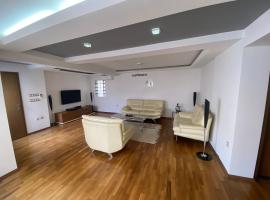 Apartments NOVEL town square, hotel s jacuzzi v destinaci Ohrid