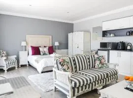 Namaste Spacious Studio Apartment