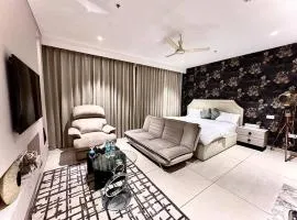 Luxury Studios Key 3