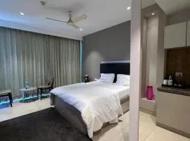 Luxury Studios Key 6