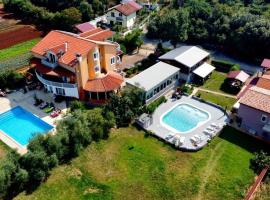 Apartments Šeherzada, hotel di Pula