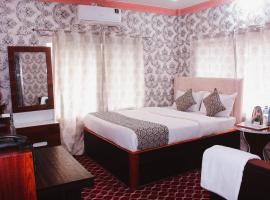 Hotel Everett, Hotel in Bhadrapur