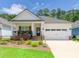 Fully-Fenced Backyard l Perfect for Families and Groups