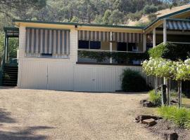 Jamieson Lake Home, alojamiento con cocina en Howqua