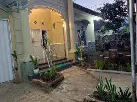 Oikos Green Homestay - by Login