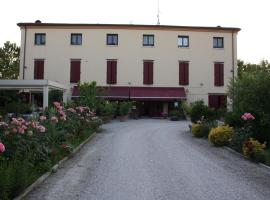 Villa Belfiore, hotel med parkering i Ostellato